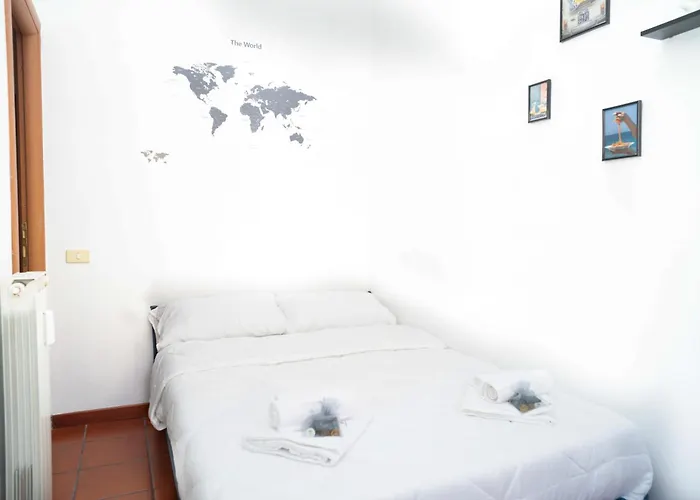 דירה Modern And One-bedroom, 10 Min From Colosseum רומא